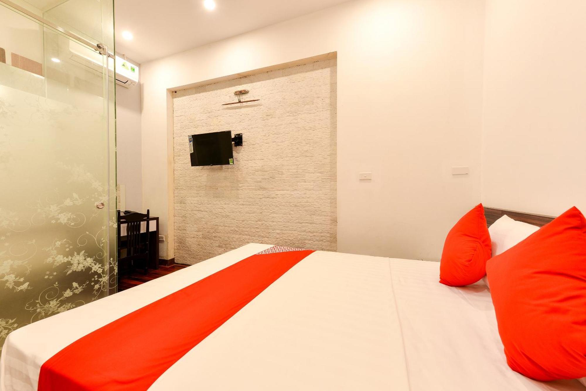 Oyo 317 Kim Cuong Hotel 2 Hanoi Esterno foto